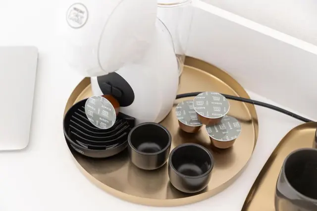 Macchina da caffè e set di cortesia