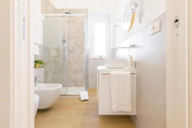Il bagno, vista sul lavabo